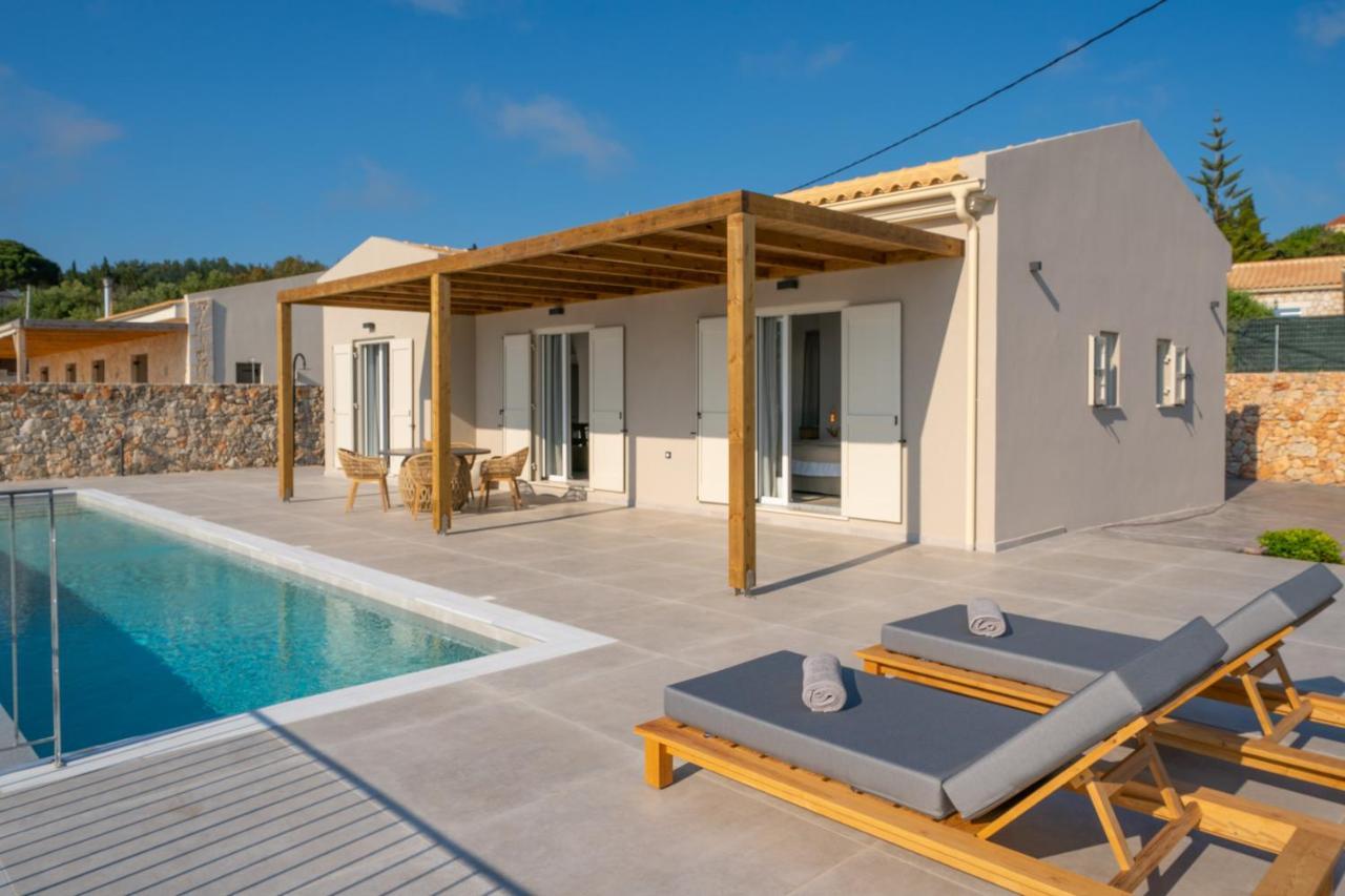Summer Breeze Villa Tzamarelata Exterior foto