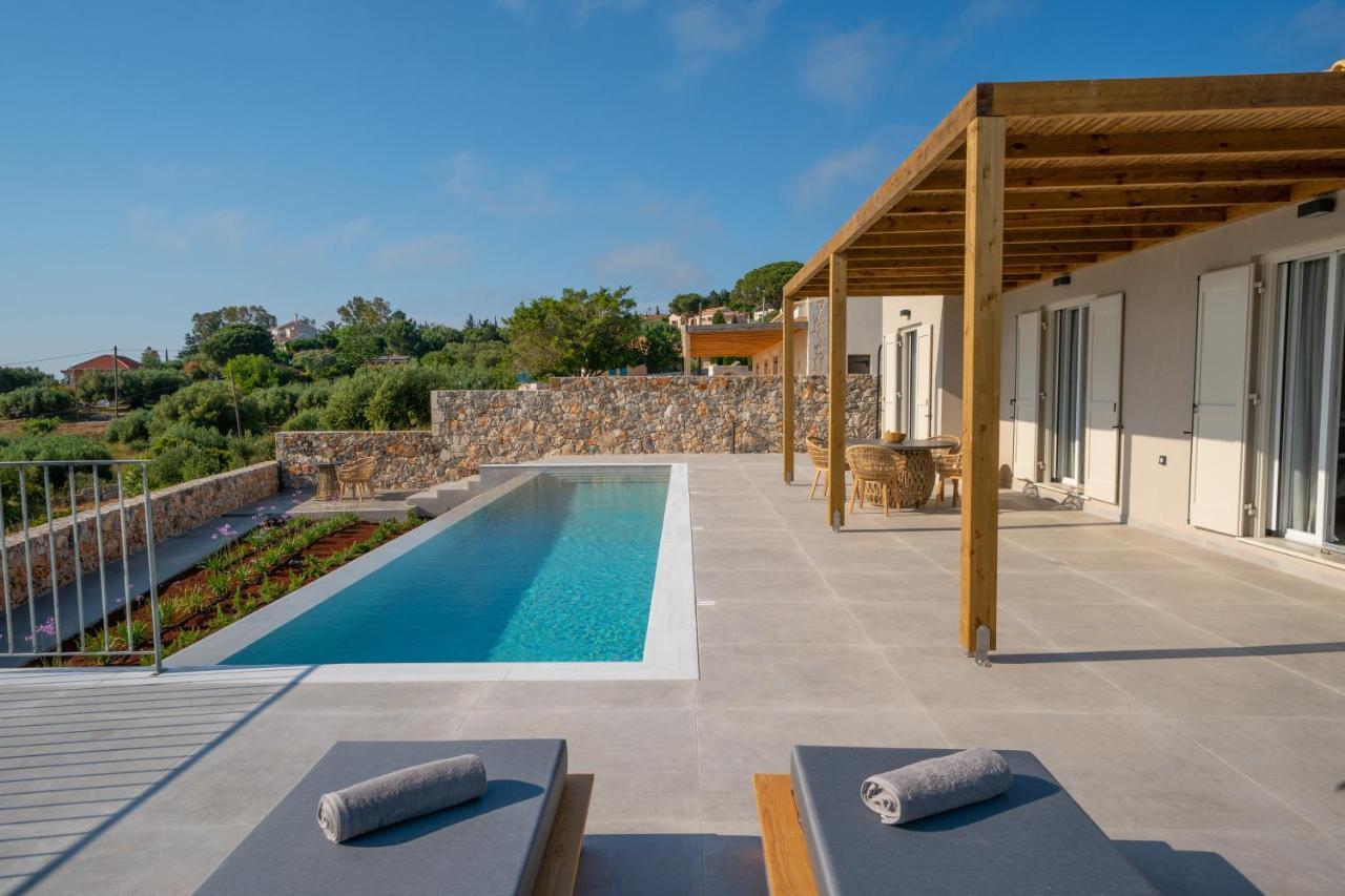 Summer Breeze Villa Tzamarelata Exterior foto